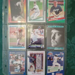 Set of 9 various baseball cards from the 90s in great condition